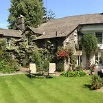 Walker Ground Manor