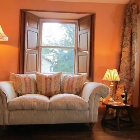 Walker Ground Manor Bed & Breakfast 5*