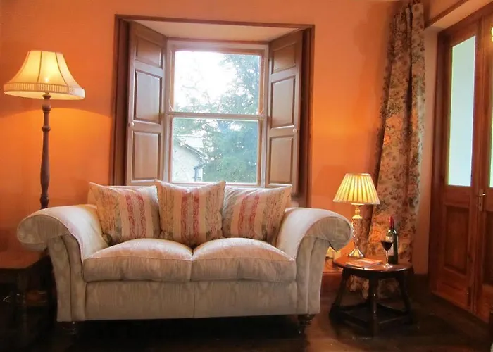 Walker Ground Manor Bed & Breakfast 5*