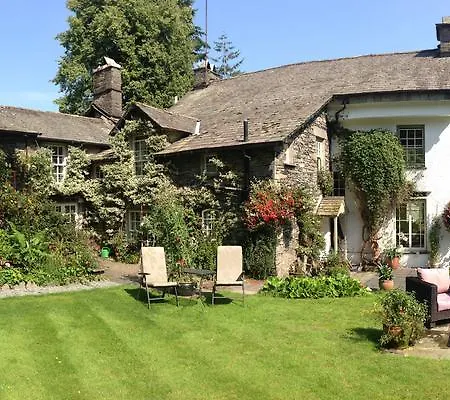 Walker Ground Manor